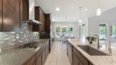 19 Gracenote Place Tomball TX 77375
