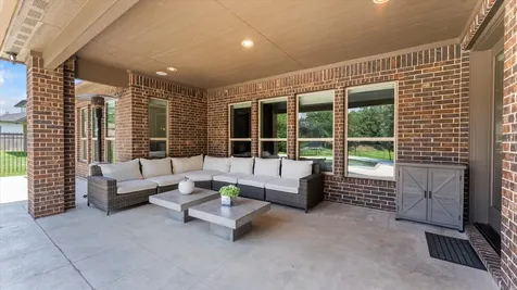 19 Gracenote Place Tomball TX 77375
