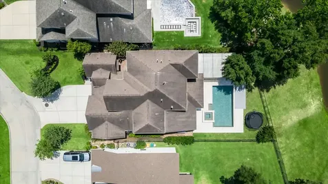 19 Gracenote Place Tomball TX 77375