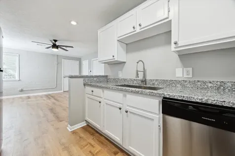 802 Stanford Street 07 Houston TX 77019
