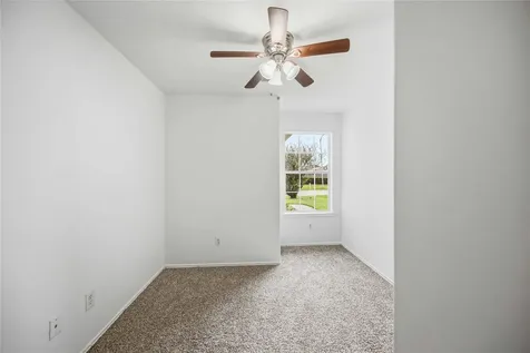 8426 Bay Run Avenue Baytown TX 77521