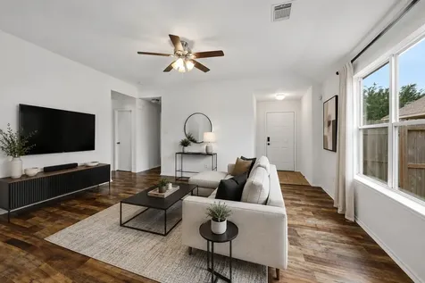 8426 Bay Run Avenue Baytown TX 77521