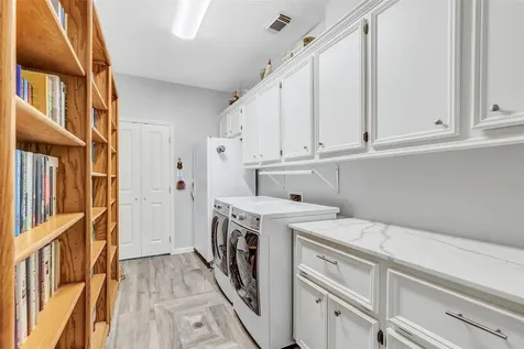 20007 Wig Wam Lane Crosby TX 77532