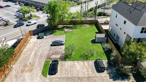 4501 N Main Street Houston TX 77009
