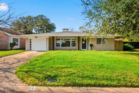 1205 Marine Drive Galveston TX 77550