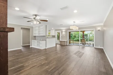 1205 Marine Drive Galveston TX 77550