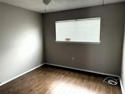 62 Evanston Street 2/5 Houston TX 77015