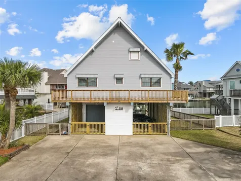 518 Paradise Drive Tiki Island TX 77554