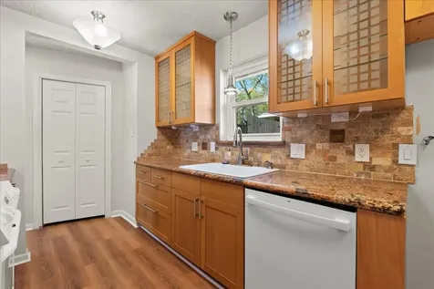 2015 Sierra Street Kemah TX 77565