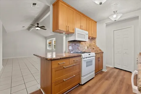 2015 Sierra Street Kemah TX 77565