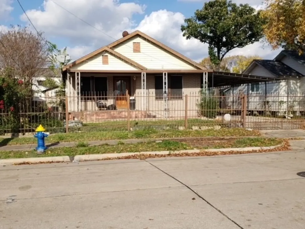 6633 Avenue N Houston TX 77011
