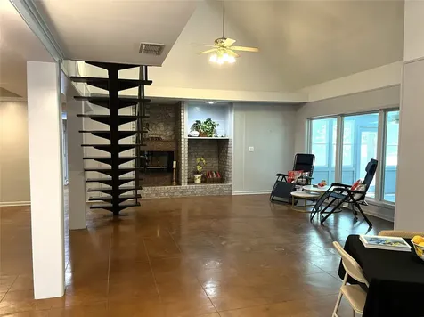 827 Lcr 894 Jewett TX 75846