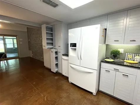 827 Lcr 894 Jewett TX 75846