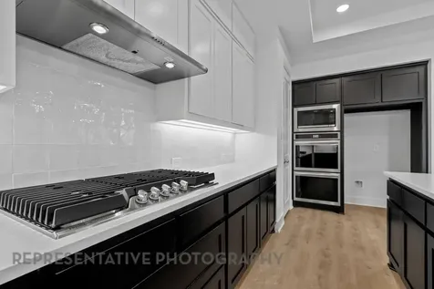 12023 Lake View Boulevard Mont Belvieu TX 77523