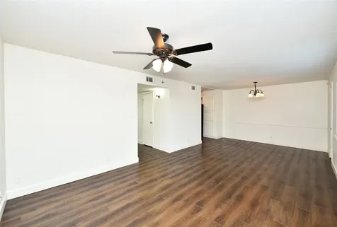 11002 Hammerly Boulevard 57 Houston TX 77043