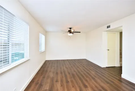 11002 Hammerly Boulevard 57 Houston TX 77043