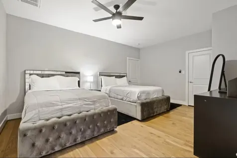1205 Detering Street Houston TX 77007