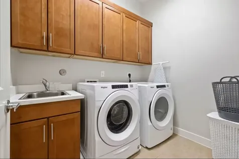 1205 Detering Street Houston TX 77007