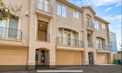 1205 Detering Street Houston TX 77007