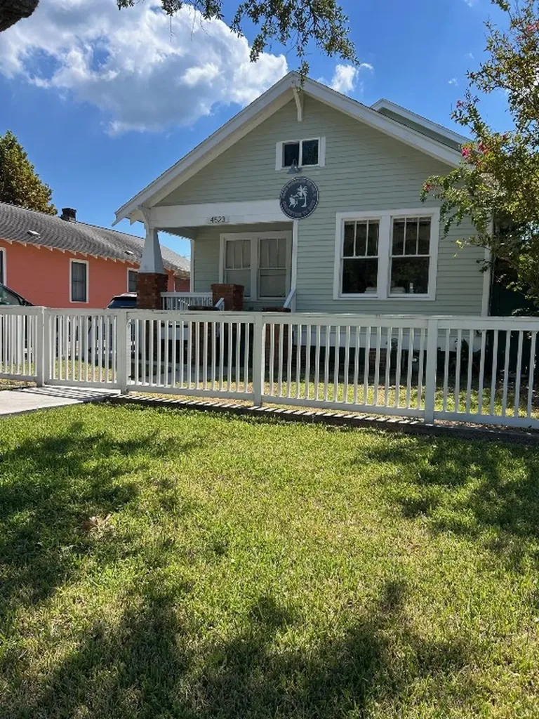 4523 Avenue Q Galveston TX 77551
