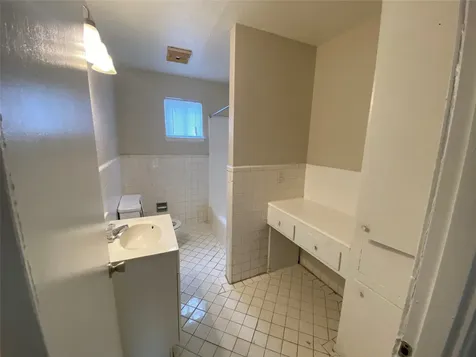 5610 Royal Palms Street 67 Houston TX 77021