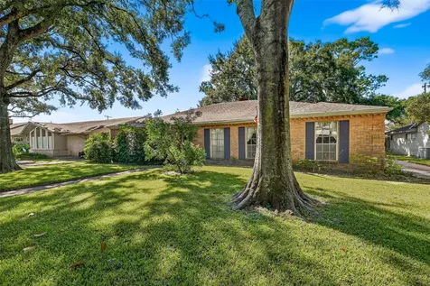 5223 Wigton Drive Houston TX 77096