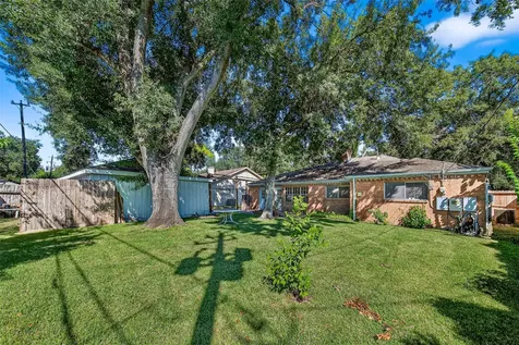 5223 Wigton Drive Houston TX 77096