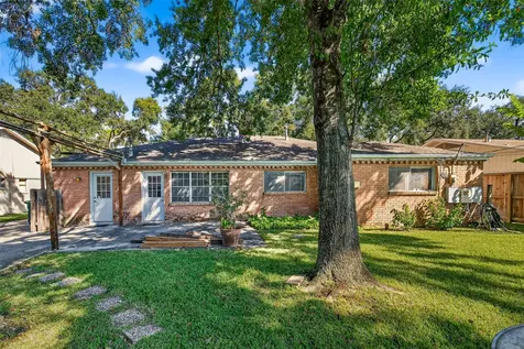 5223 Wigton Drive Houston TX 77096
