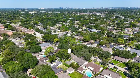5223 Wigton Drive Houston TX 77096