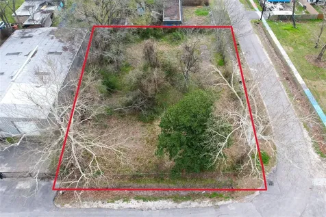 202 Burbank Street Houston TX 77076