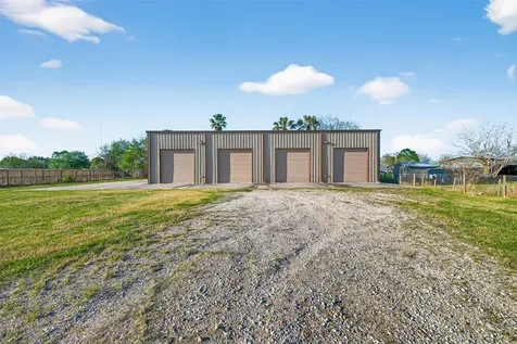 5901 Cr-675 B Rosharon TX 77583