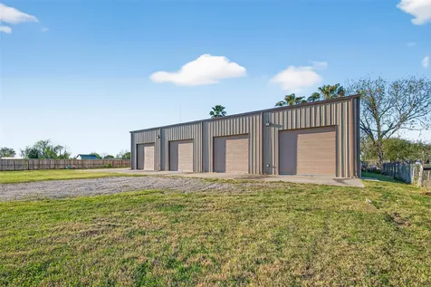 5901 Cr-675 B Rosharon TX 77583