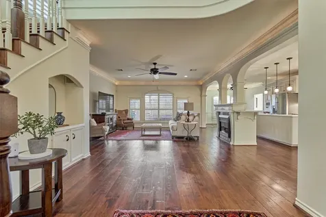 147 Sunnyvale W Montgomery TX 77356