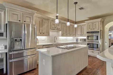 147 Sunnyvale W Montgomery TX 77356