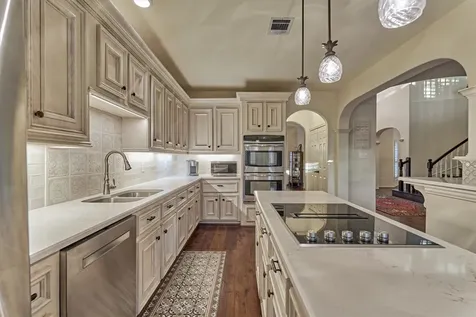 147 Sunnyvale W Montgomery TX 77356