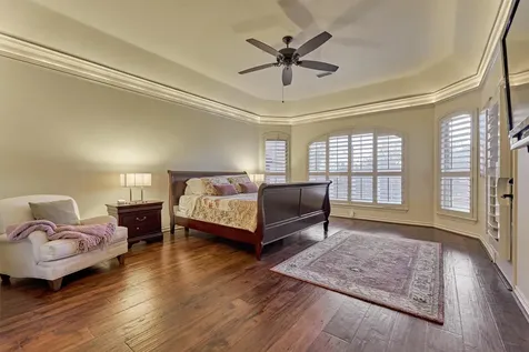 147 Sunnyvale W Montgomery TX 77356