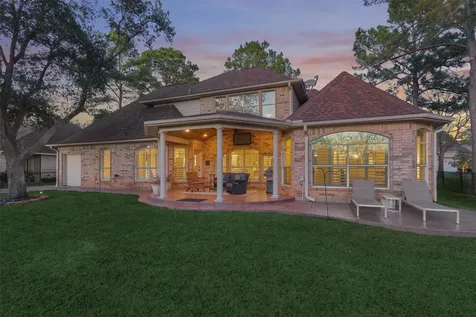 147 Sunnyvale W Montgomery TX 77356