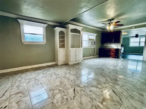 401 N 11th Street West Columbia TX 77486