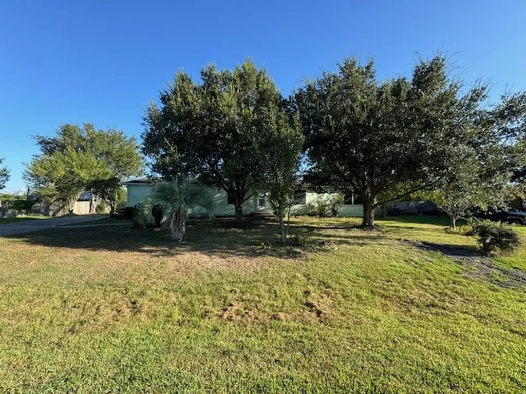 2035 Stone Trace Drive Rosharon TX 77583