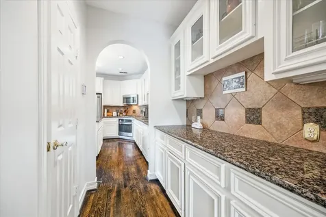 1202 Marconi Street Houston TX 77019