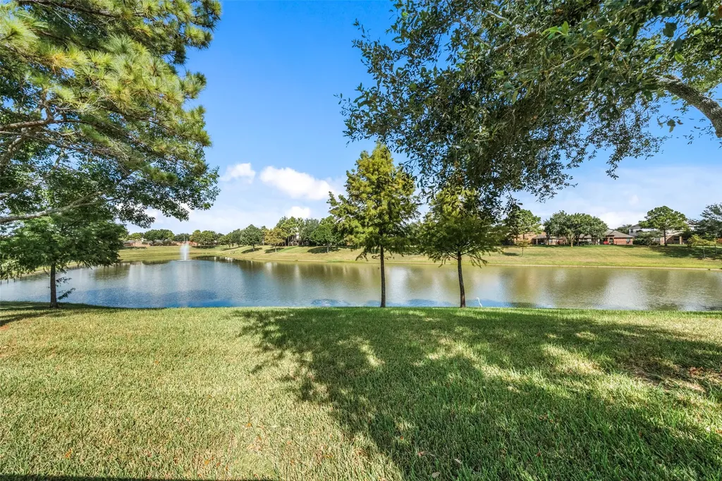 12515 Stoney Creek Drive Pearland TX 77584
