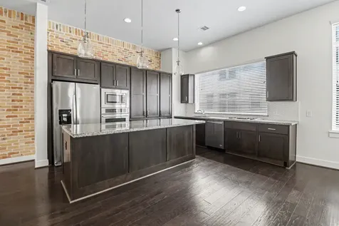 715 Hartman Street Houston TX 77007