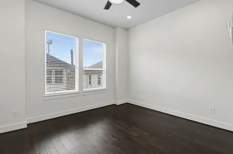 715 Hartman Street Houston TX 77007
