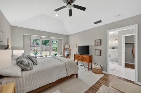 1602 S Hearthside Drive Richmond TX 77406