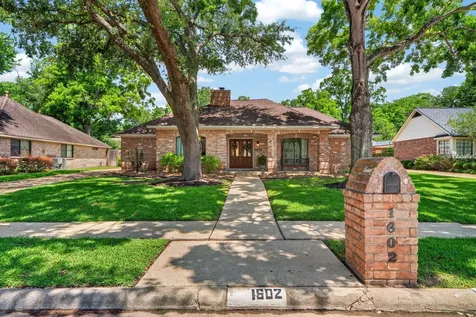 1602 S Hearthside Drive Richmond TX 77406