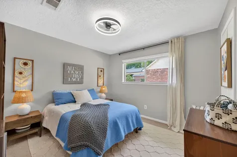 1602 S Hearthside Drive Richmond TX 77406