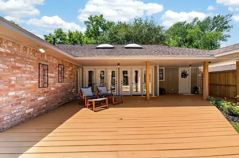 1602 S Hearthside Drive Richmond TX 77406
