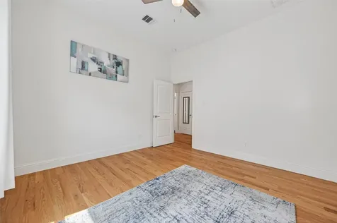 2207 Silverbonnet Street Houston TX 77055