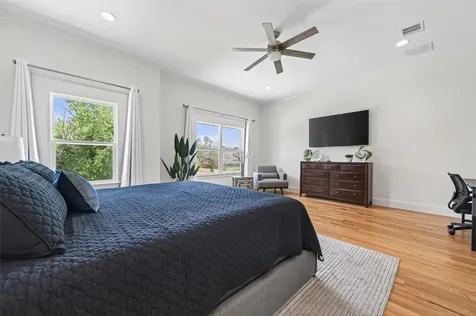 2207 Silverbonnet Street Houston TX 77055