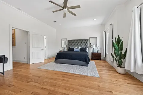 2207 Silverbonnet Street Houston TX 77055